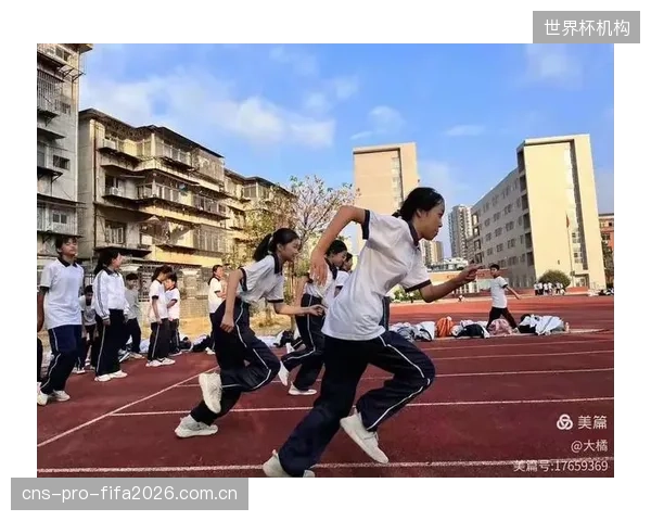 随着“双减”政策的深化，体育培训正在从“周末补习”演进为承接学校课后服务的“第二课堂”，成为家庭时间管理的重要盟友